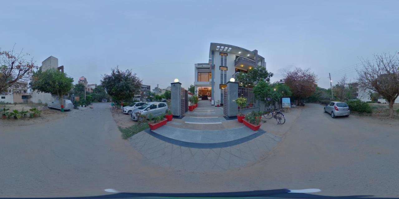 Dreamz Hospitality Gurgaon Hotel Luaran gambar